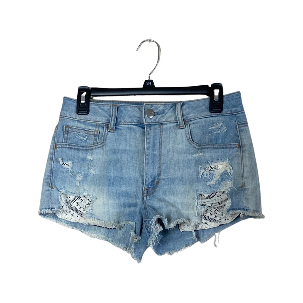 American Eagle Outfitters Light Wash Hi-Rise Shortie Distressed Fray Hem Sz 8 - Picture 2 of 9